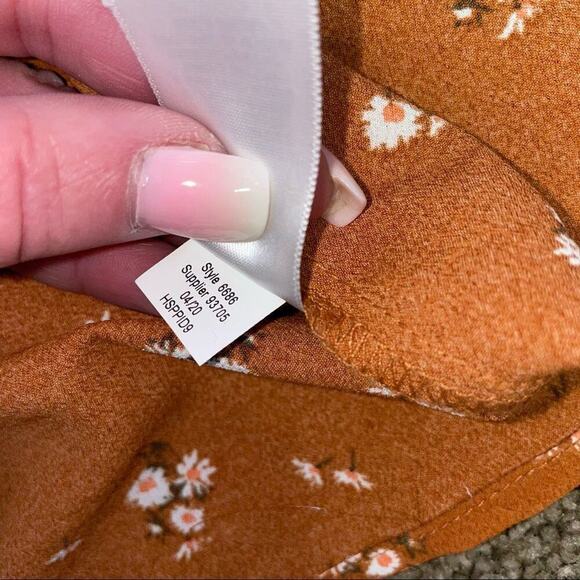 Aeropostale skirt mustard yellow and white floral pattern light weight SZ L - Picture 5 of 7